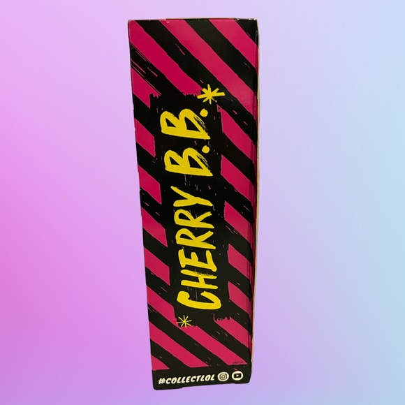 L.O.L. SURPRISE! TWEENS FASHION DOLL PLAYSET BNIB “CHERRY B.B.” SERIES ONE - Picture 6 of 11